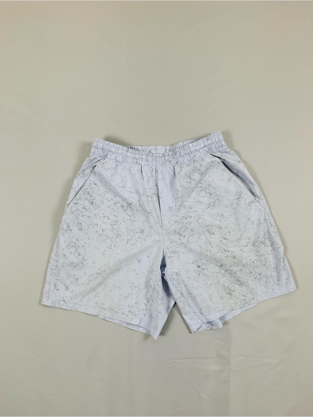 Lululemon Pace Breaker Linerless short - Picture 2 of 3